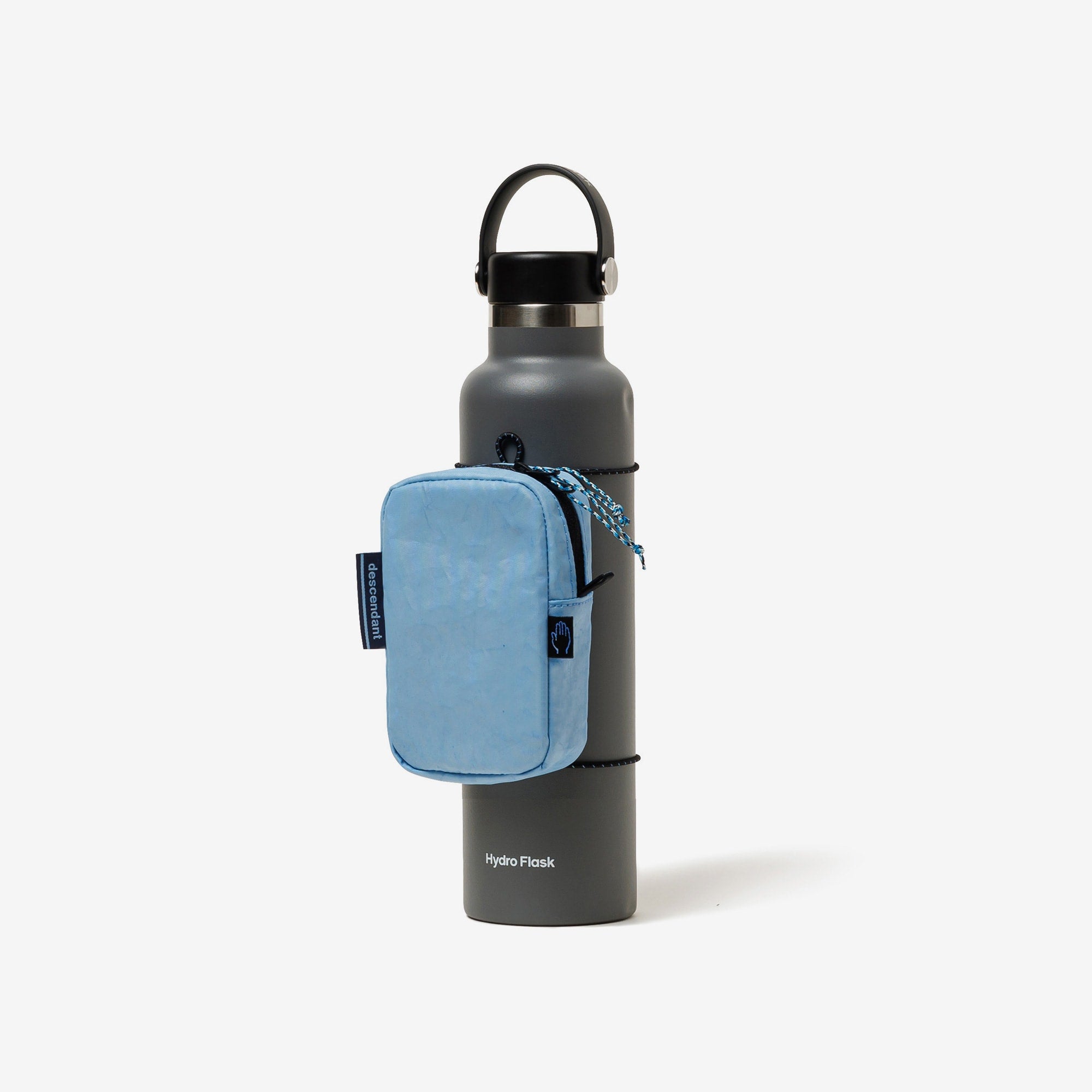 HUGG POUCH TAKES HANDS – DESCENDANT