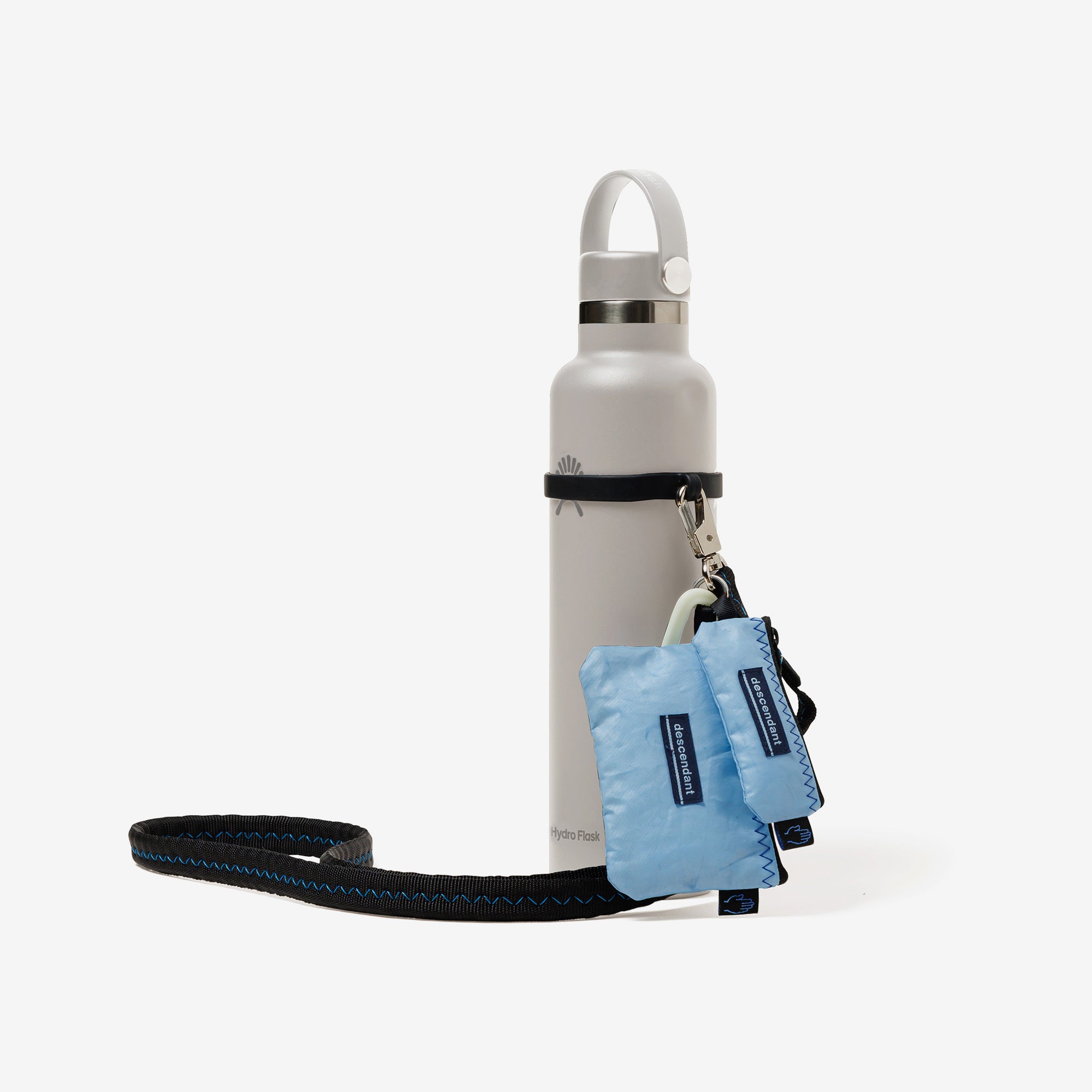 HANGG NARROW LIP CASE TAKES HANDS – DESCENDANT