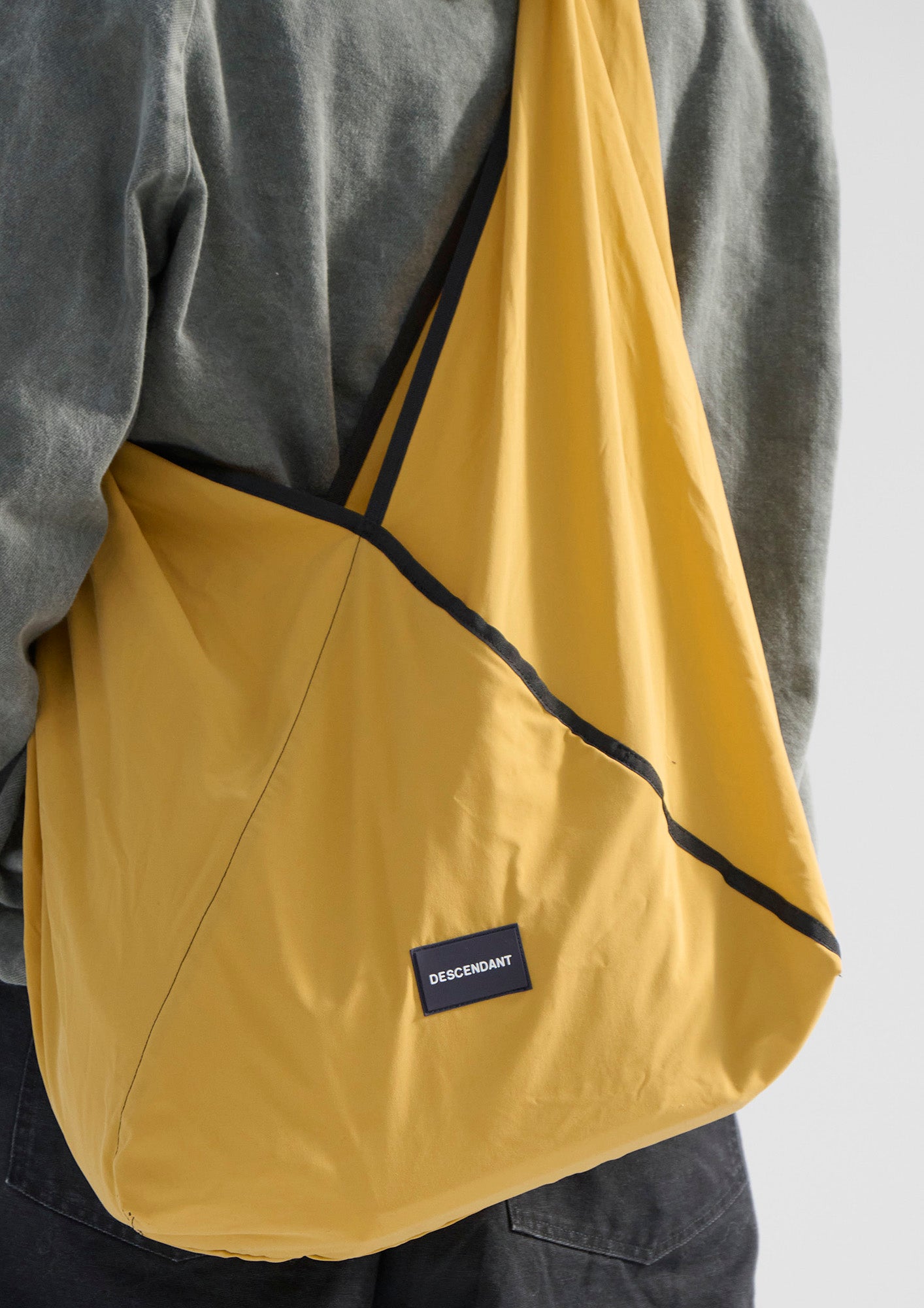 BLACK HOLE NYLON BAG – DESCENDANT