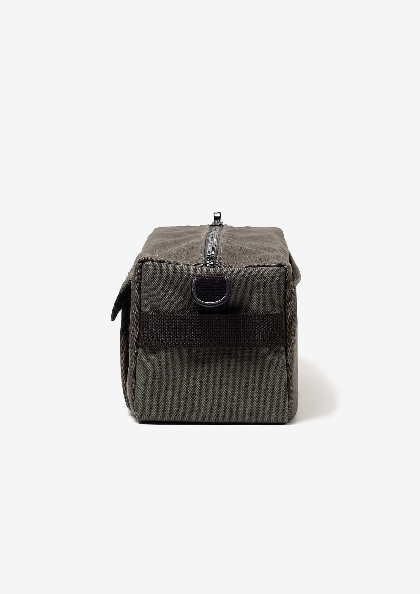 TACKLE DUCK SHOULDER BAG – DESCENDANT