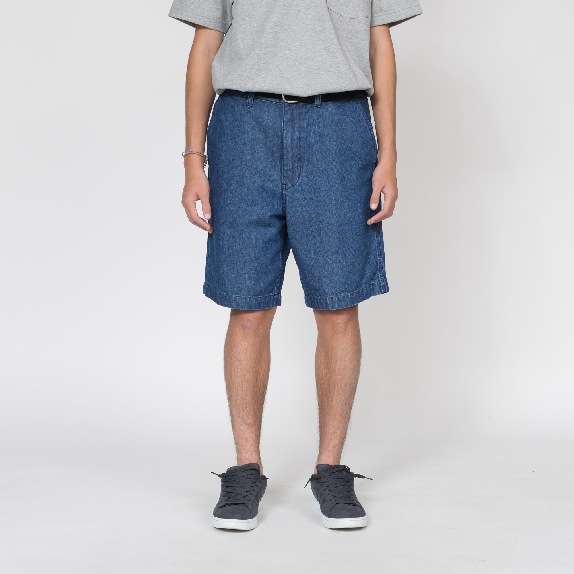 DIY DENIM PAINTER SHORTS – DESCENDANT