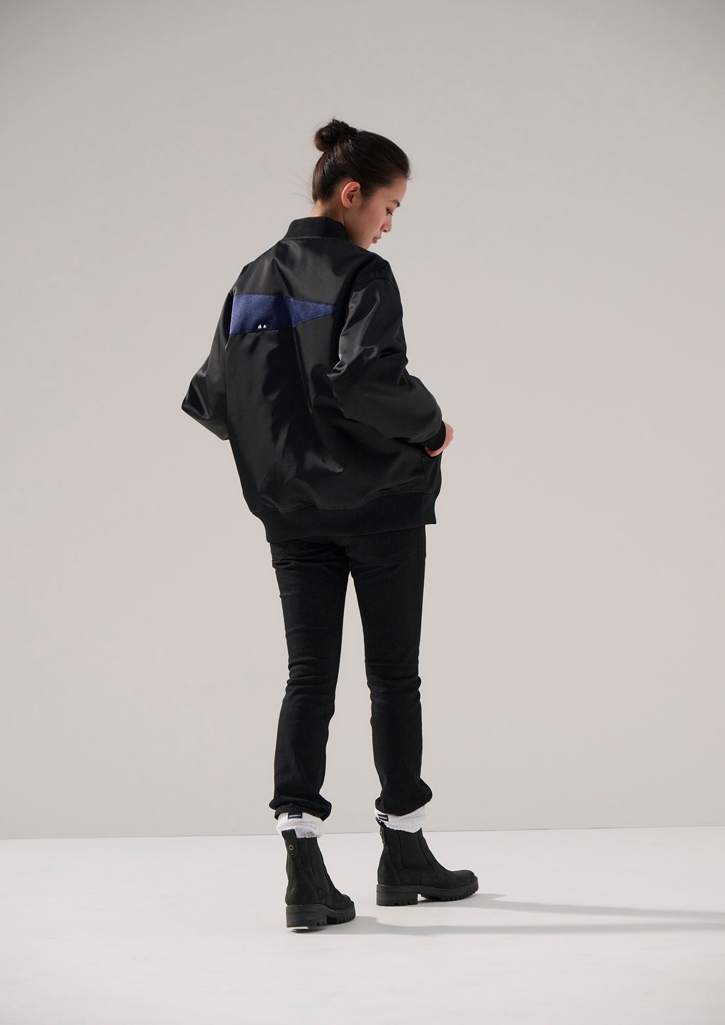 ECHO SATIN JACKET – DESCENDANT