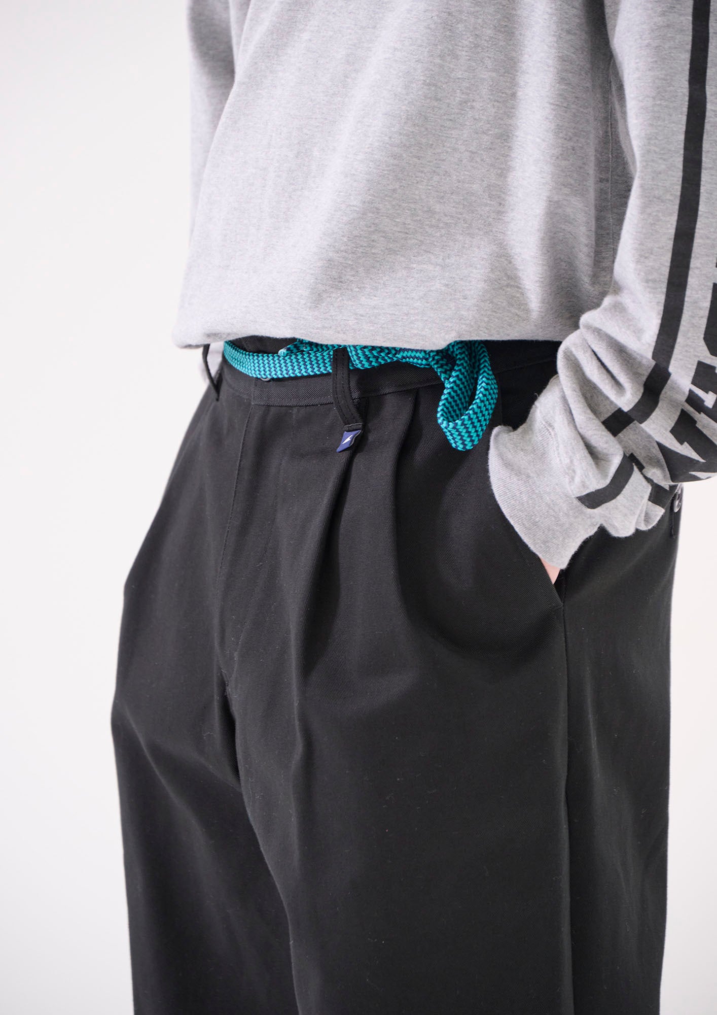 DC-3 ORGANIC COTTON TWILL TROUSERS – DESCENDANT