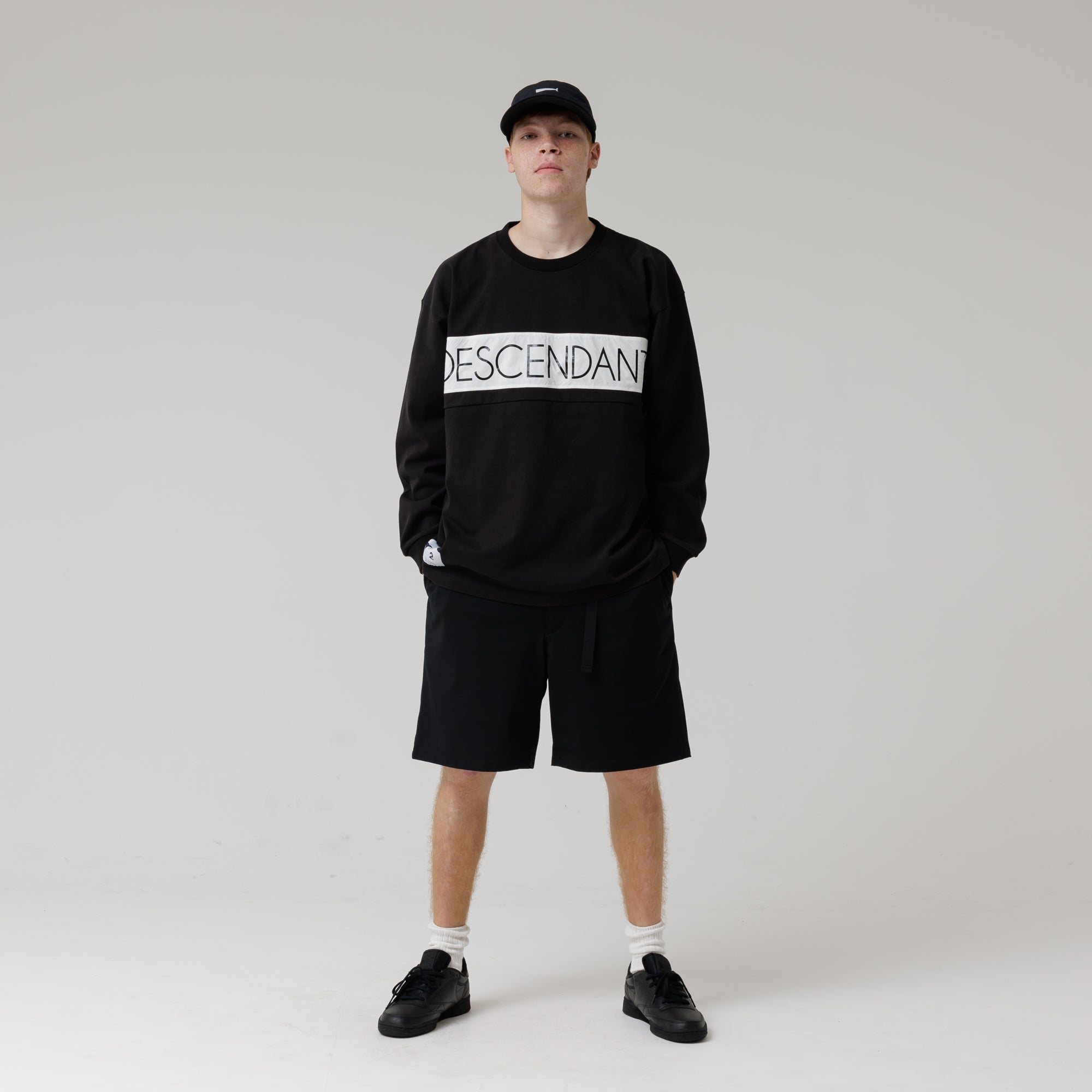 DESCENDANT CLASP WEBBING SHORTS